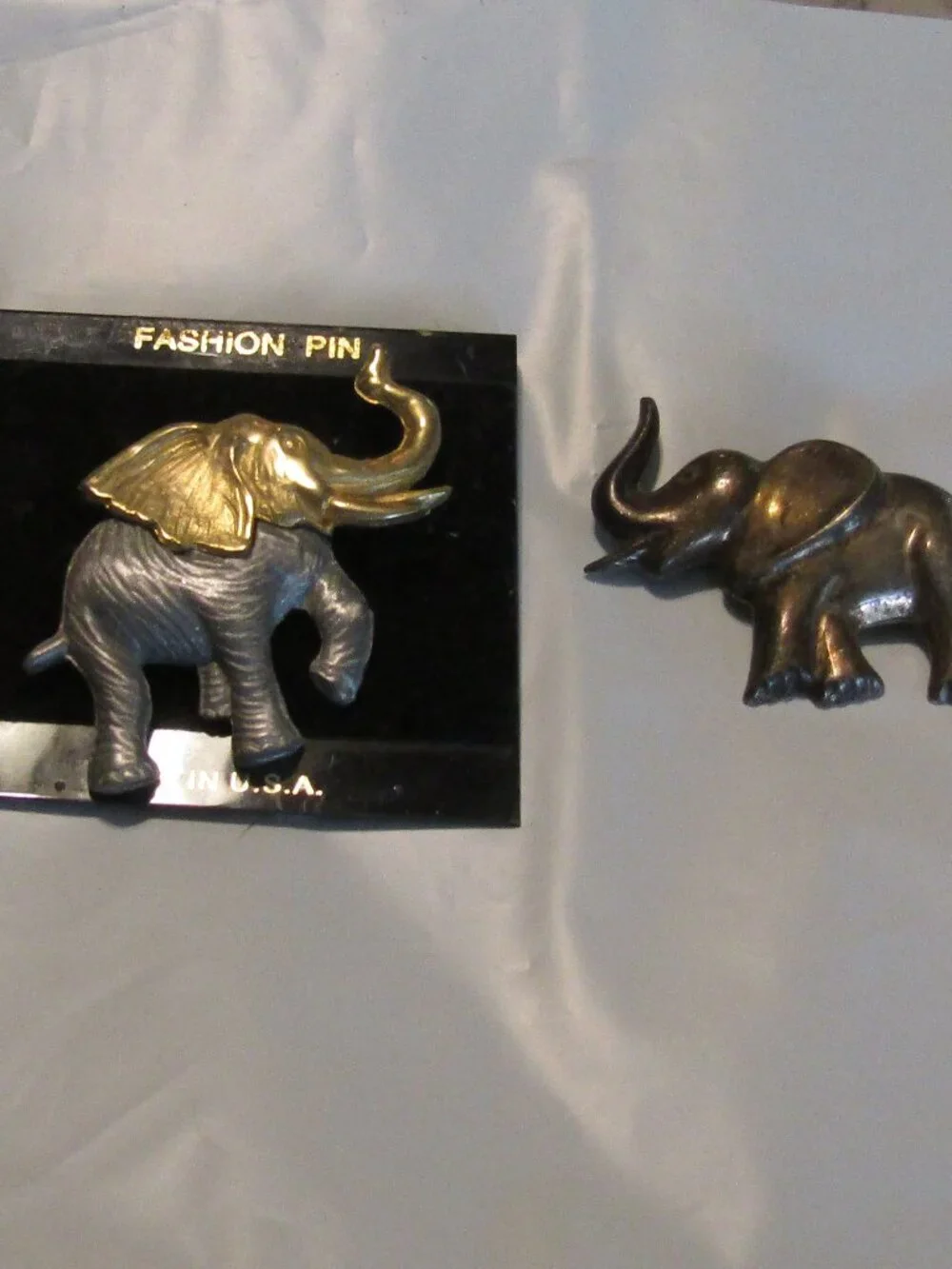 Lot 2 ELEPHANT PINS New + Vint Signed TH129 Mexican 925 Sterlilng Silver Pendant